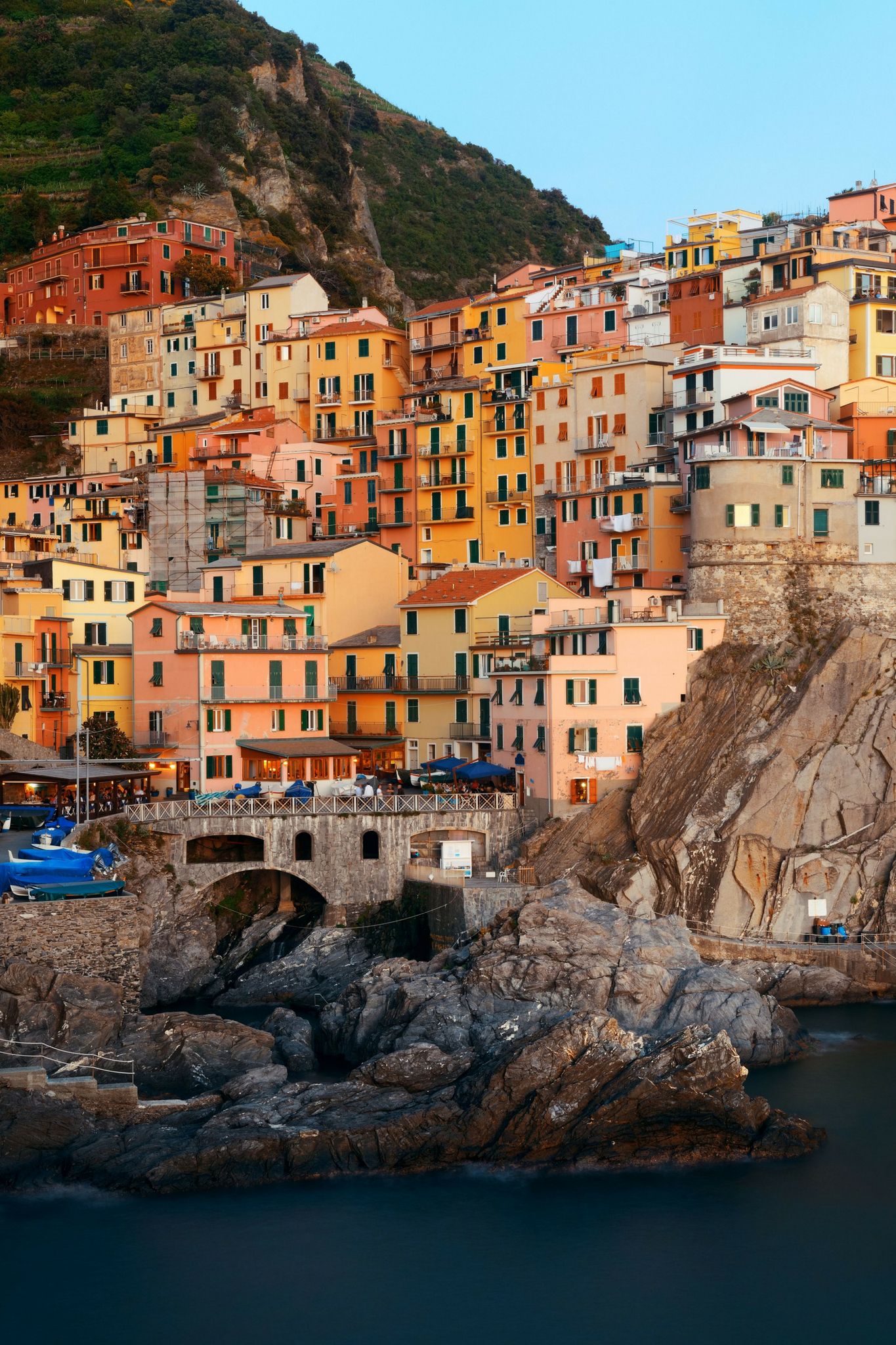 Cinque Terre Italy | WORLD OF WANDERLUST