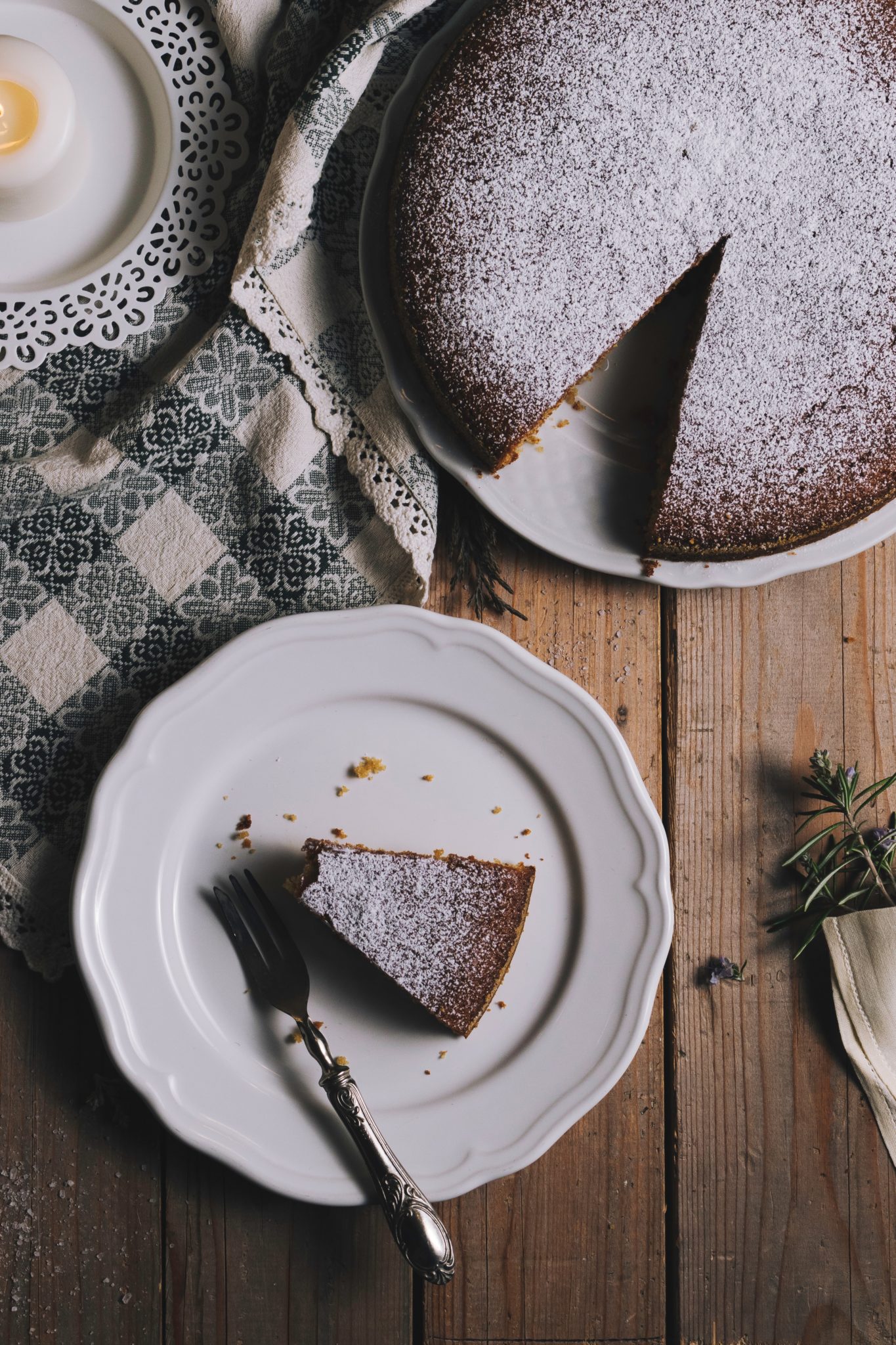 Hummingbird cake