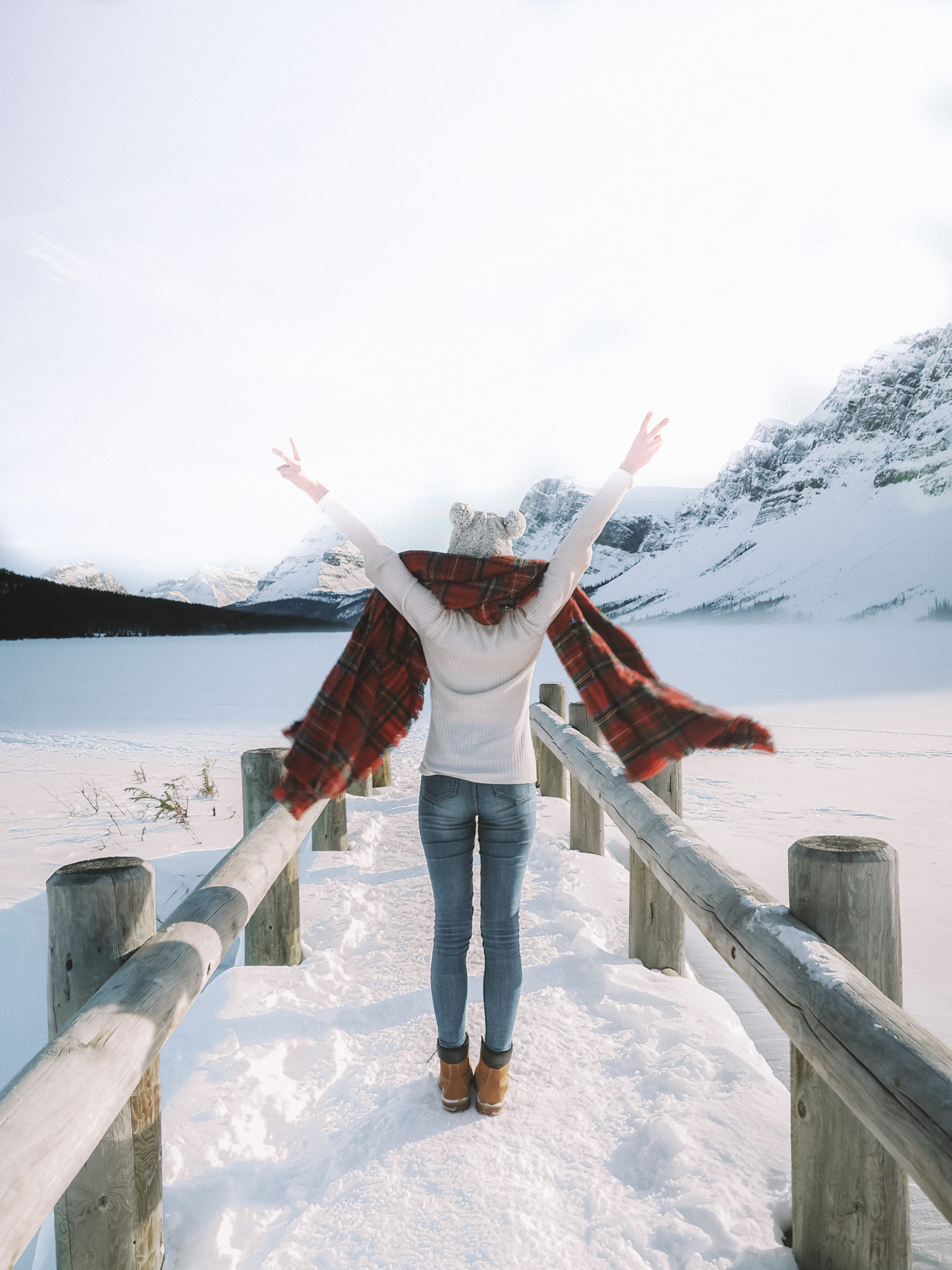 Driving Guide to the Icefields Parkway | WORLD OF WANDERLUST