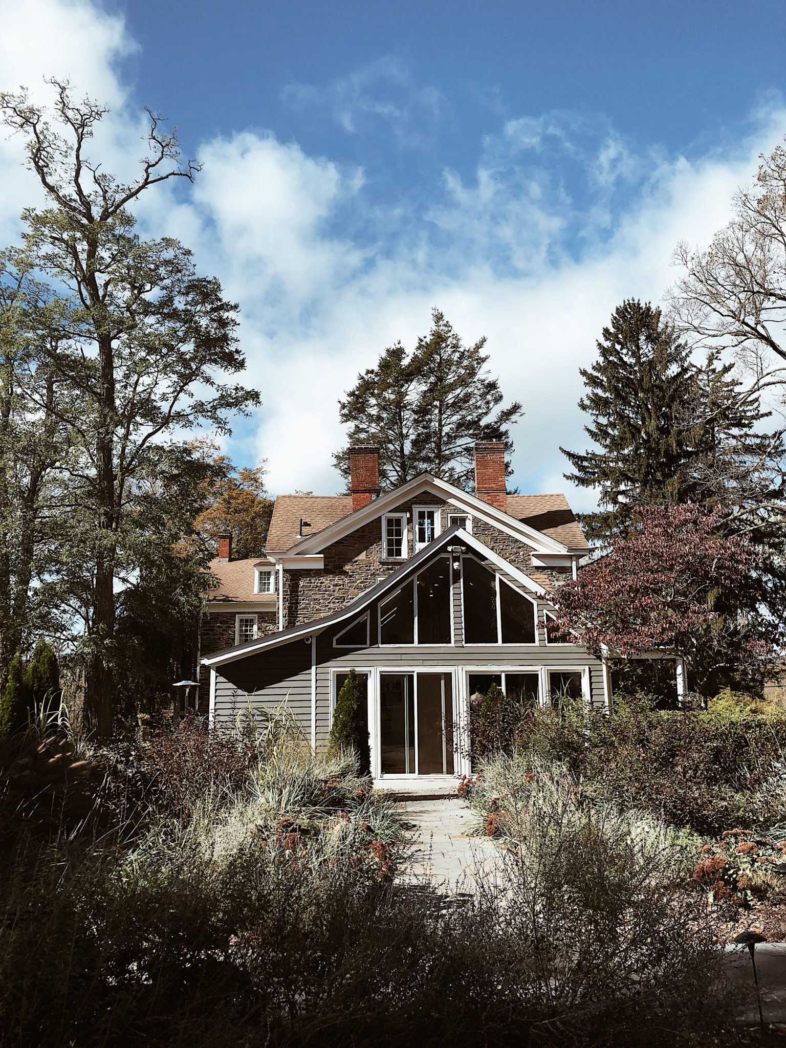 Hasbrouck House Upstate New York | WORLD OF WANDERLUST