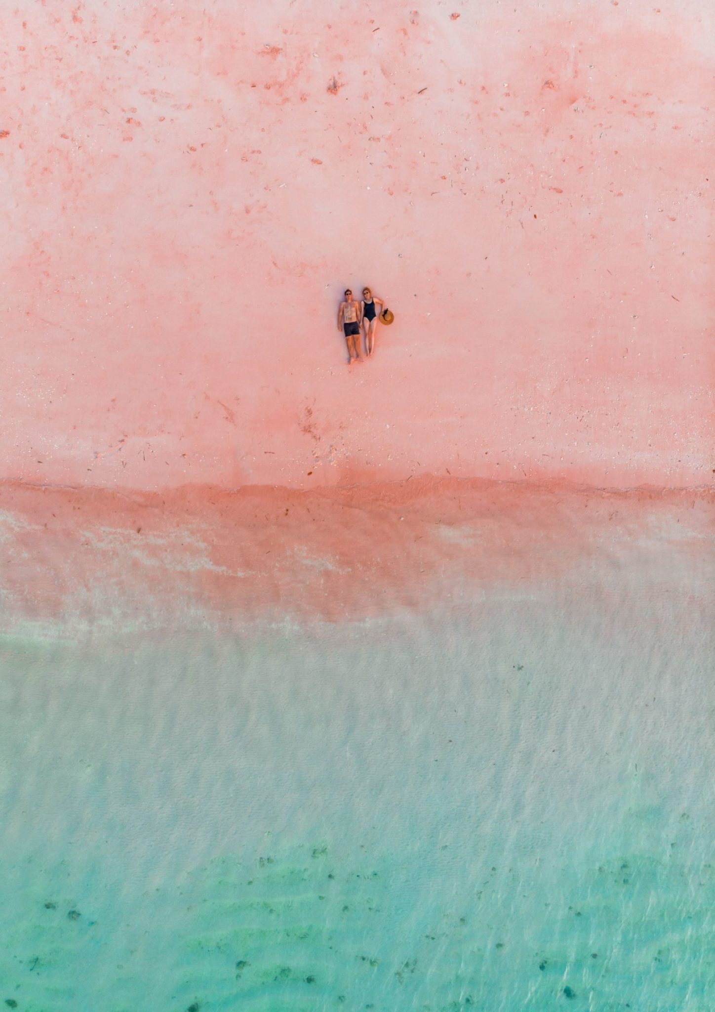 Pink Beach Indonesia | WORLD OF WANDERLUST